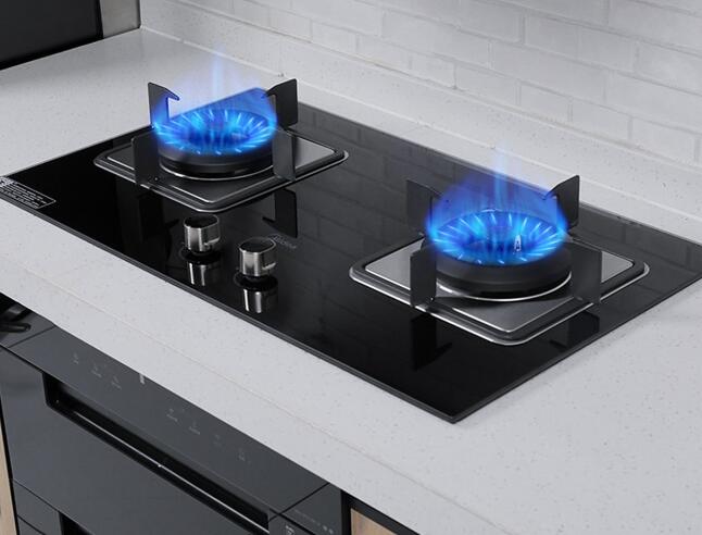 美的燃气灶为什么自动熄火？原因与解决方法详解