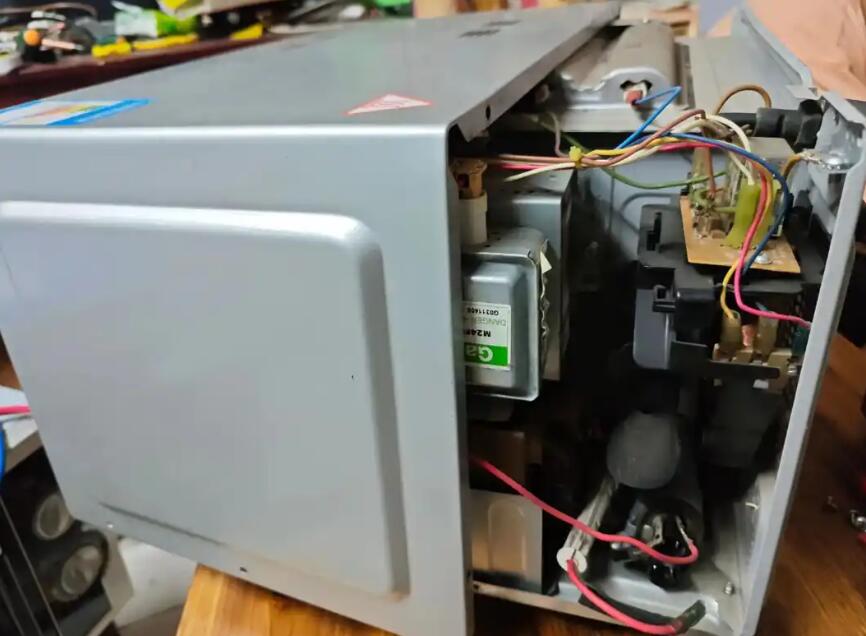 微波炉不通电维修